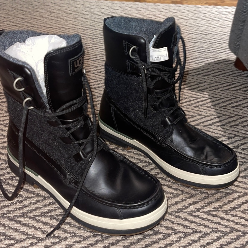 Men Ugg Waterproof Ory Boots / Size 8 (Brand New)